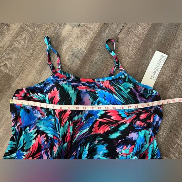 Trimshaper Farrah Swim Romper Plus- Size 22W - Picture 9 of 12